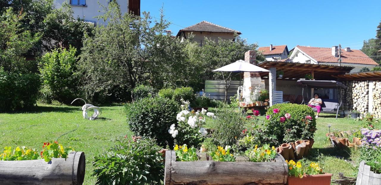Family Hotel Ecorelax Madzhare Dış mekan fotoğraf